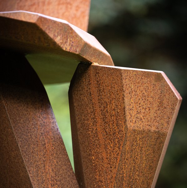 Home Magazine: A Visceral Presence